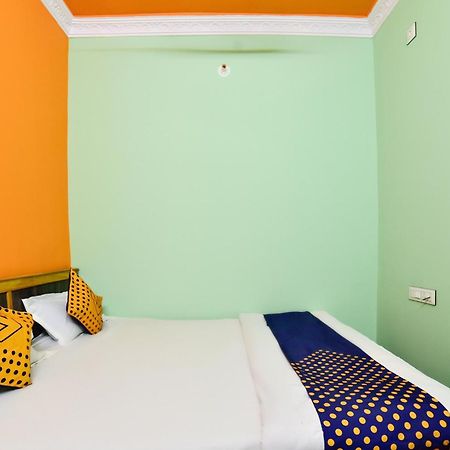 Spot On Devlok Guest House Patna  Bagian luar foto