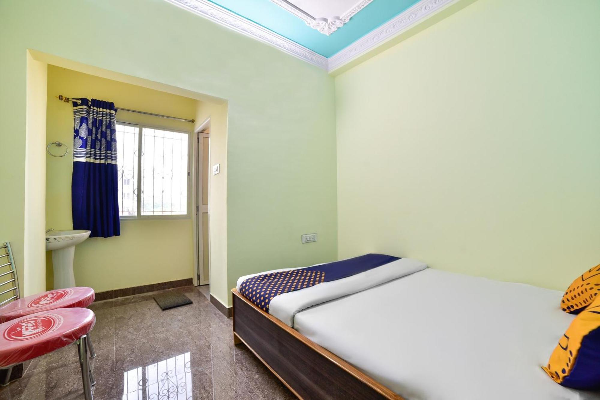 Spot On Devlok Guest House Patna  Bagian luar foto